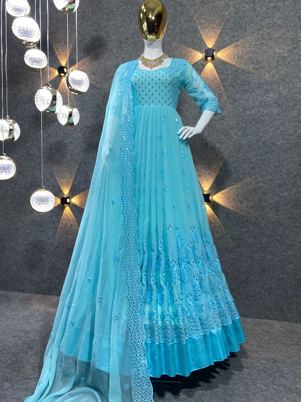 2022 का नया फैशन Latest 2022 Net Gown, Crop Top, Indo Western Design |  Manufacturing Price Dresses | महिलाओ के लिए अभी CLICK करे Download Now :  http://bit.ly/2TdlPiH ...